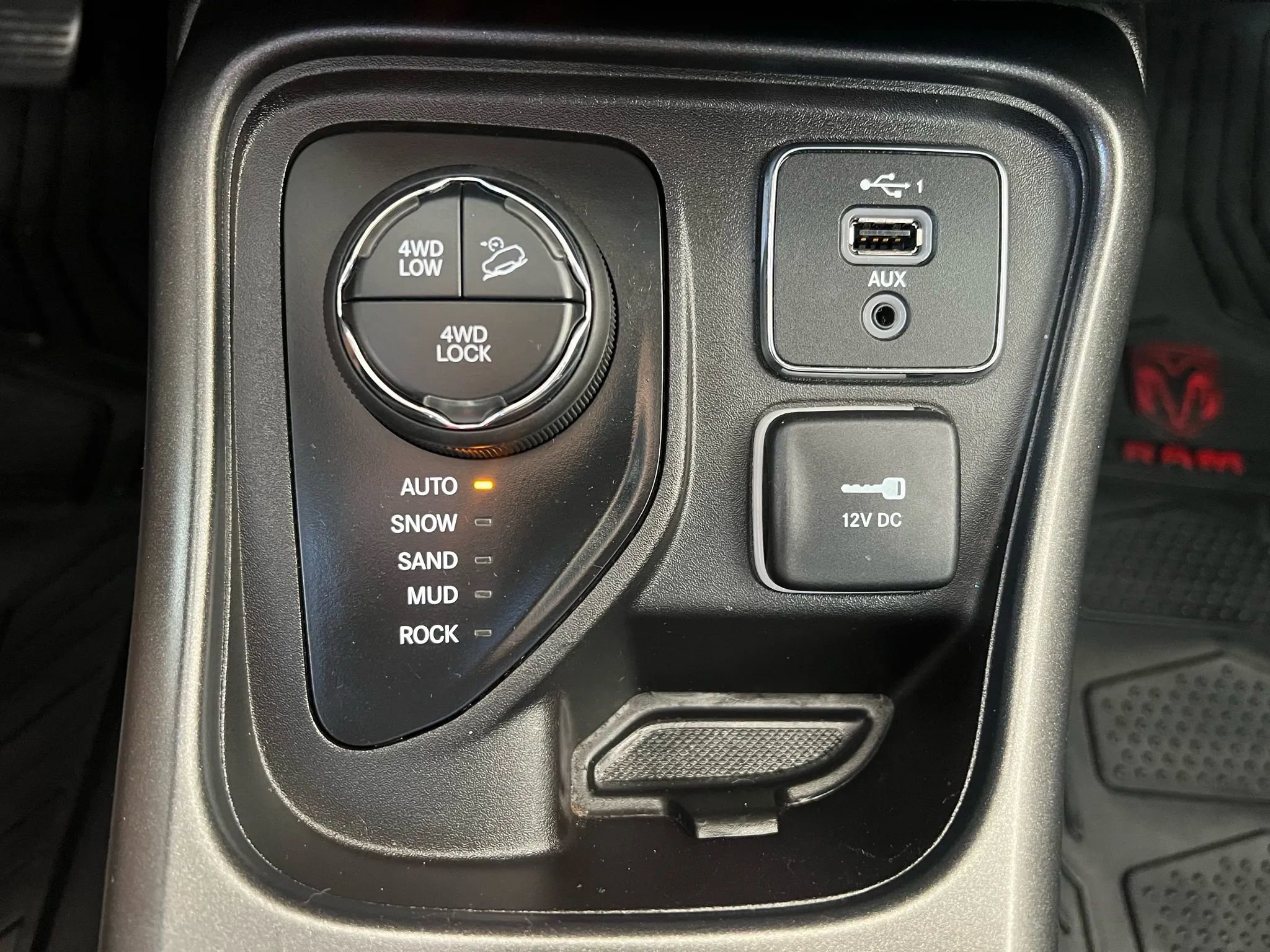 Used 2021 Jeep Compass Trailhawk w/ Convenience Group image 22