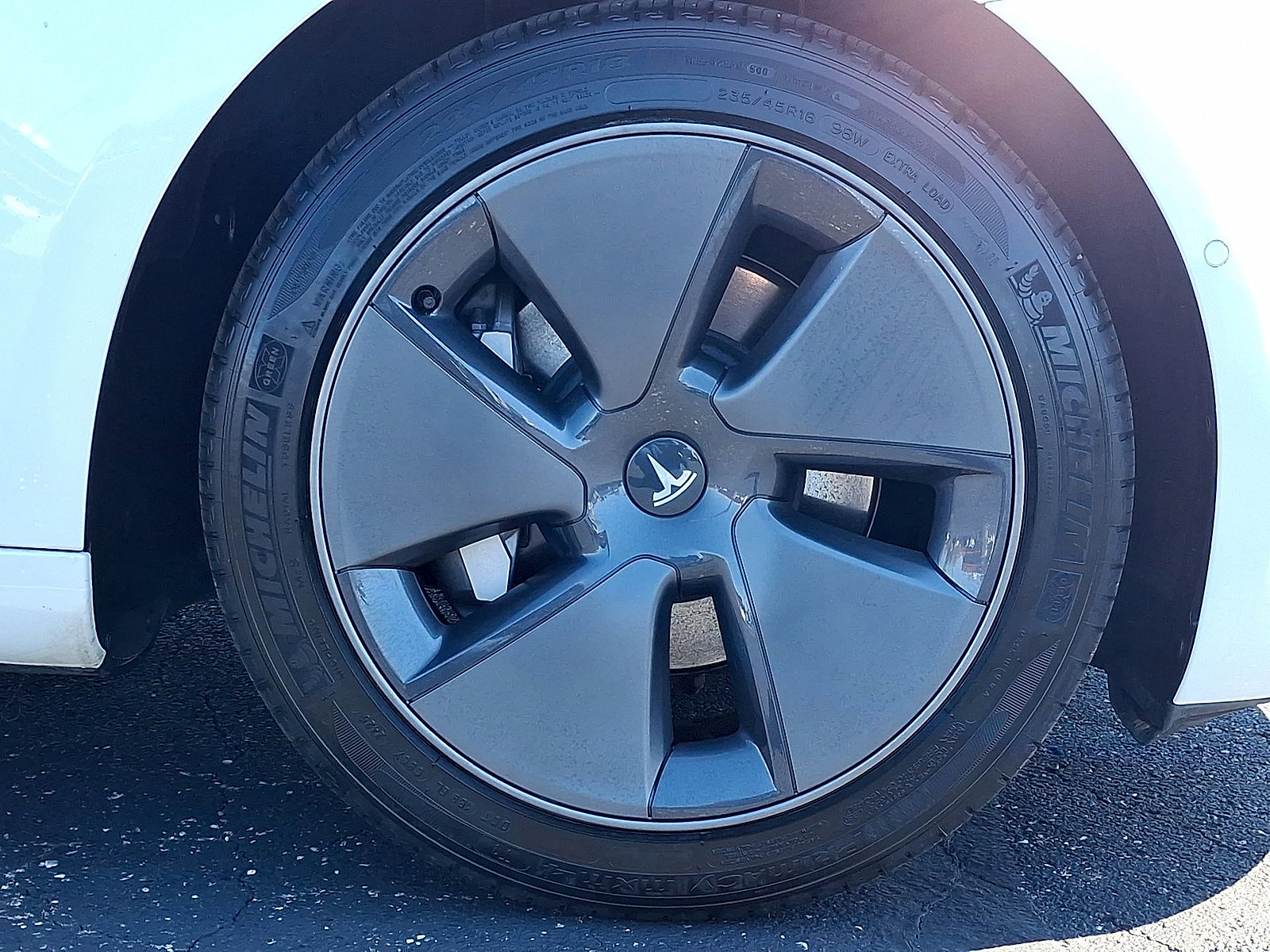 Used 2022 Tesla Model 3 image 27