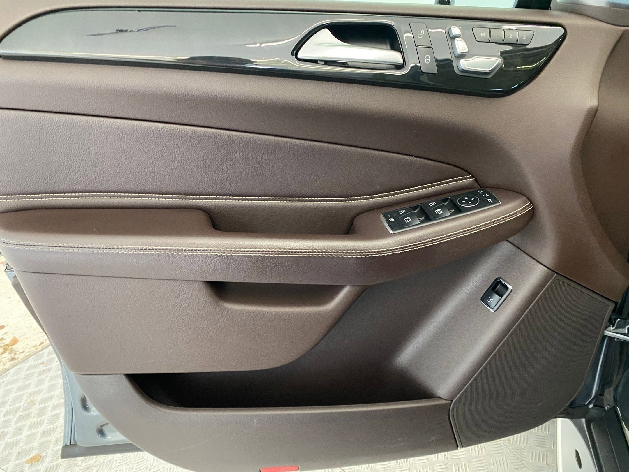 Used 2017 Mercedes-Benz GLE 350 4MATIC image 11