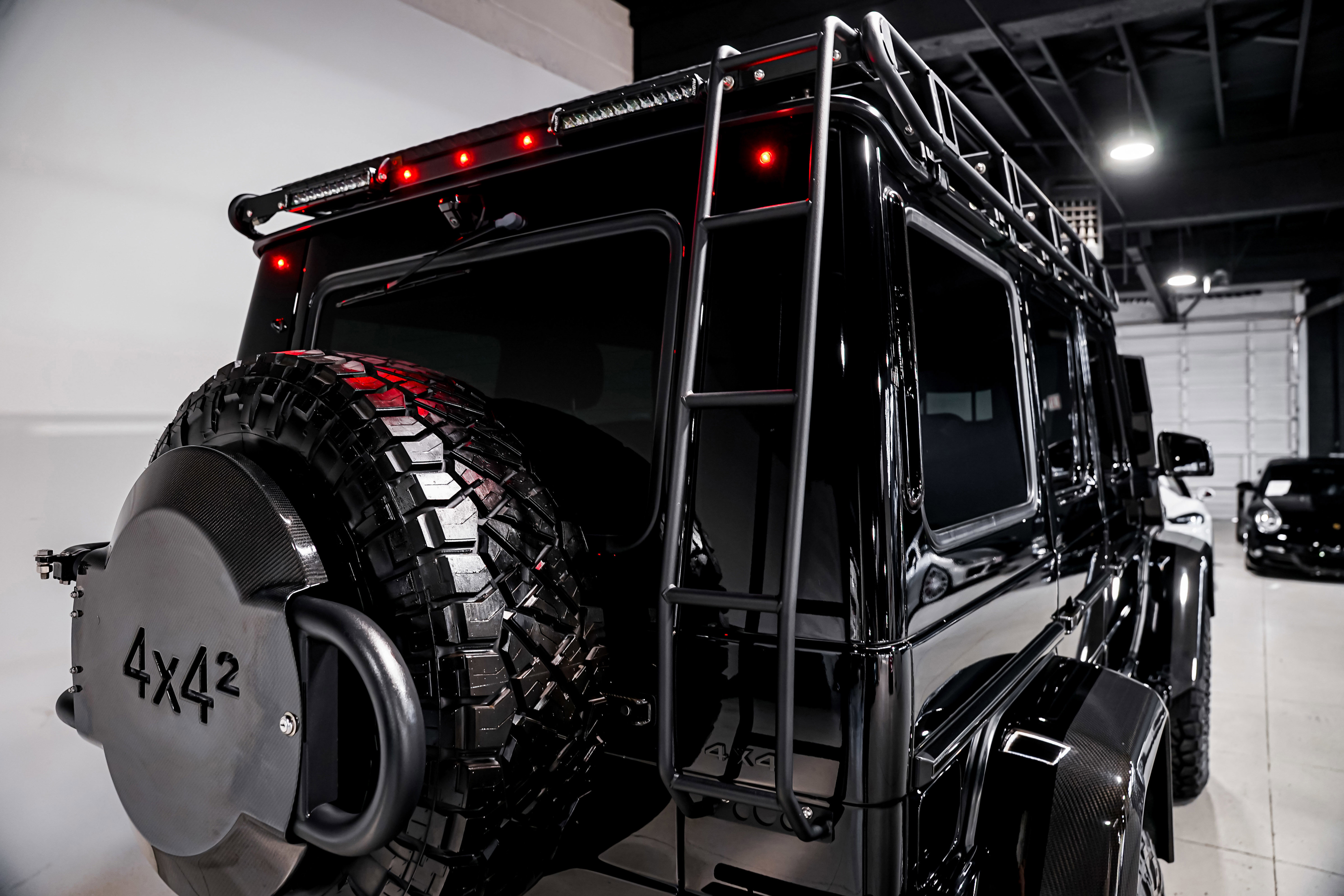 Used 2017 Mercedes-Benz G 550 Squared image 40