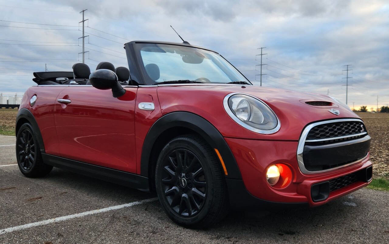 Used 2017 MINI Cooper S image 23