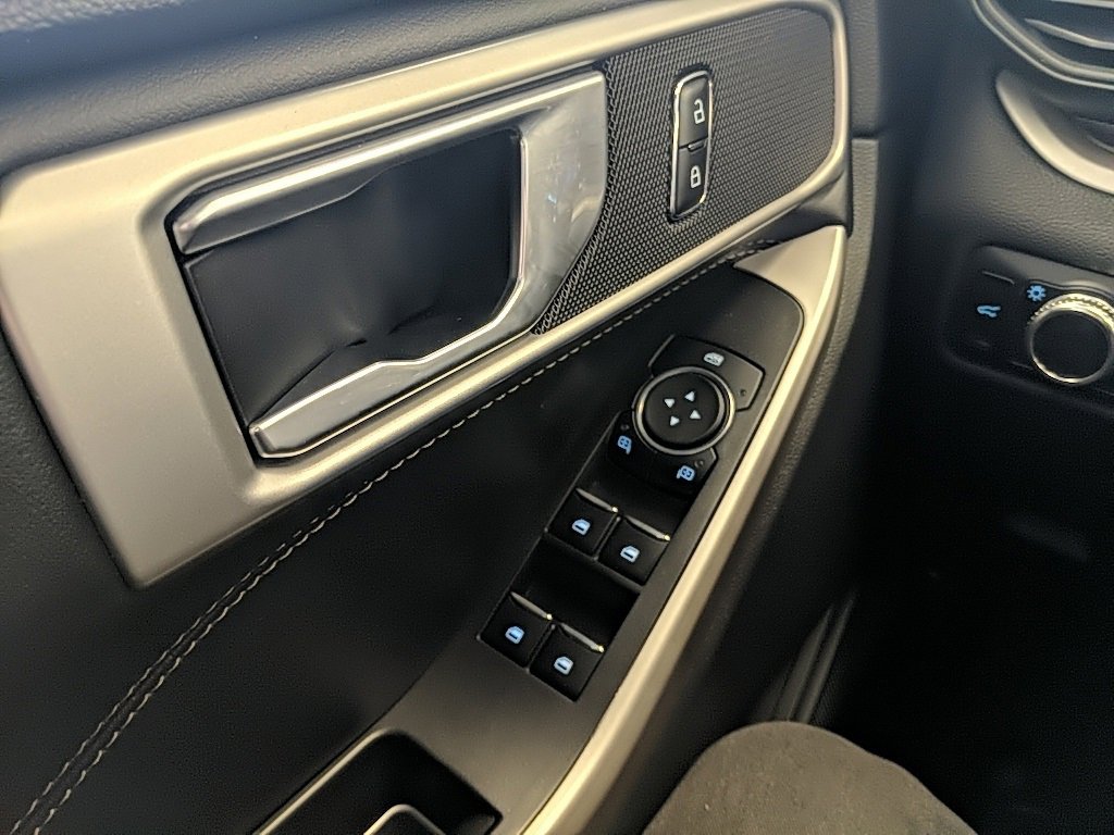 Certified 2023 Ford Explorer XLT image 29