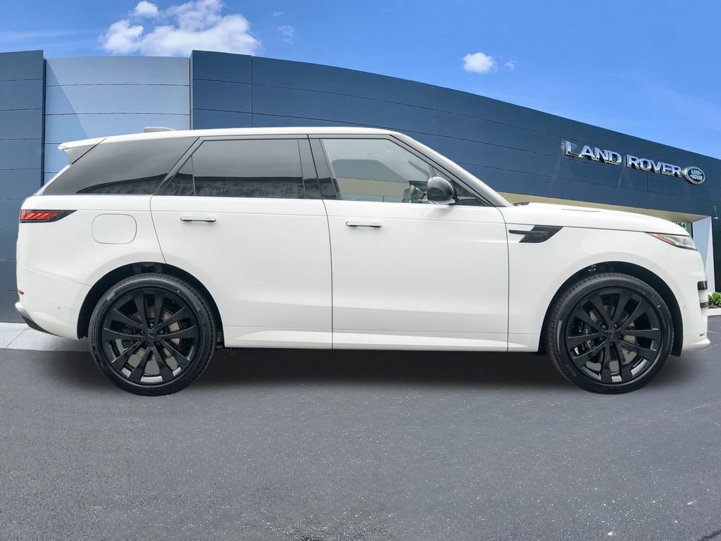 New 2026 Land Rover Range Rover Sport Dynamic SE AWD/4WD image 8