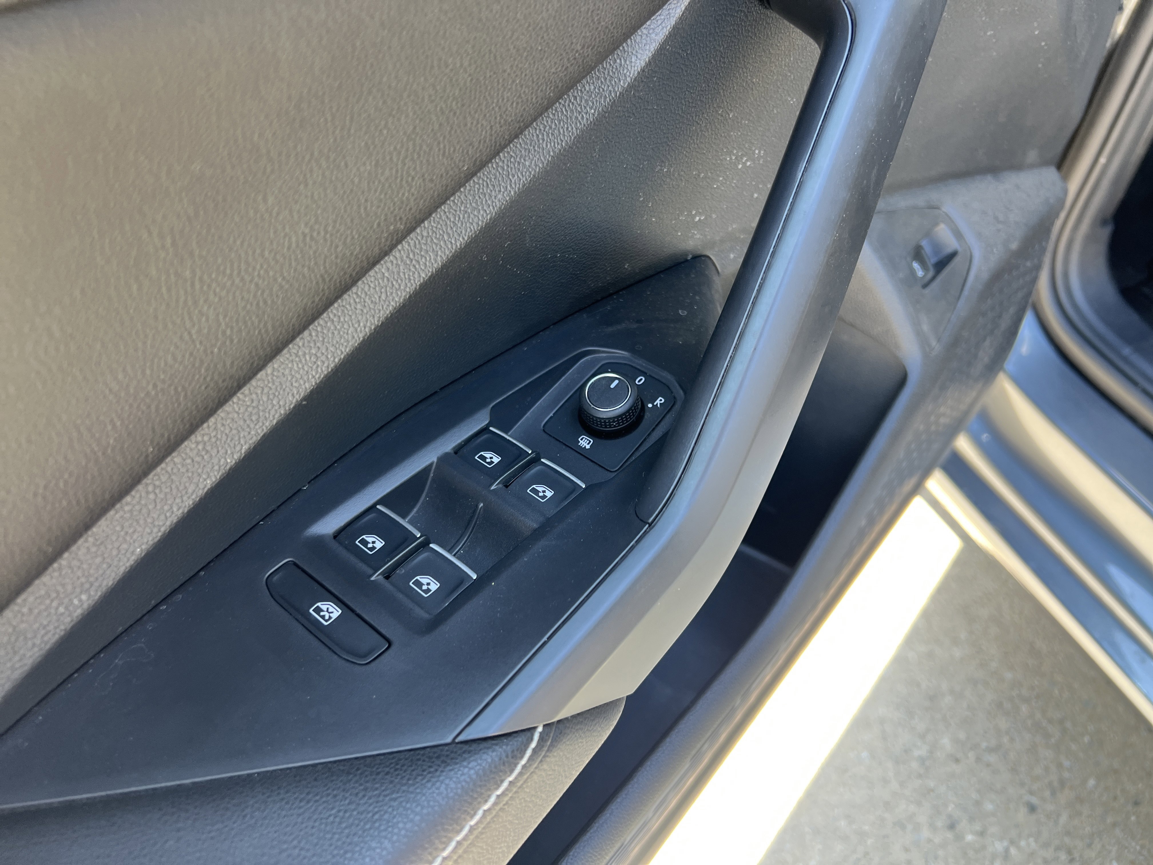 Used 2025 Volkswagen Jetta S FWD image 14
