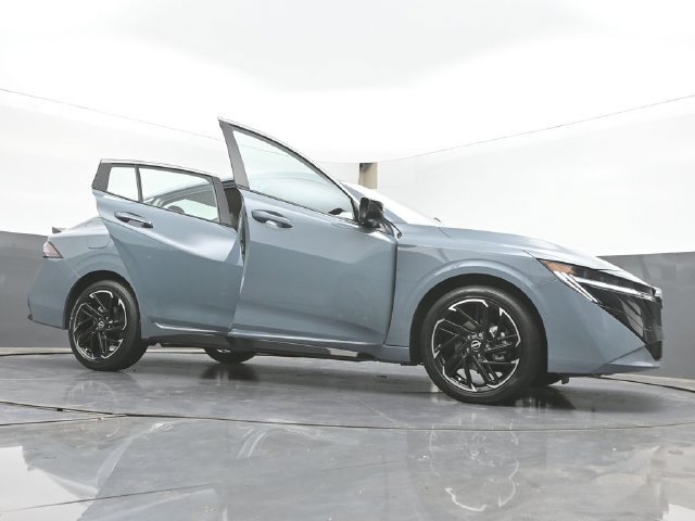 New 2026 Nissan Sentra SR w/ Floor Mat Package FWD image 51