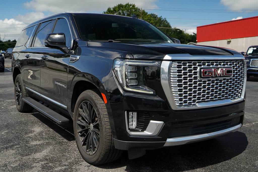 Used 2021 GMC Yukon XL Denali AWD/4WD image 34