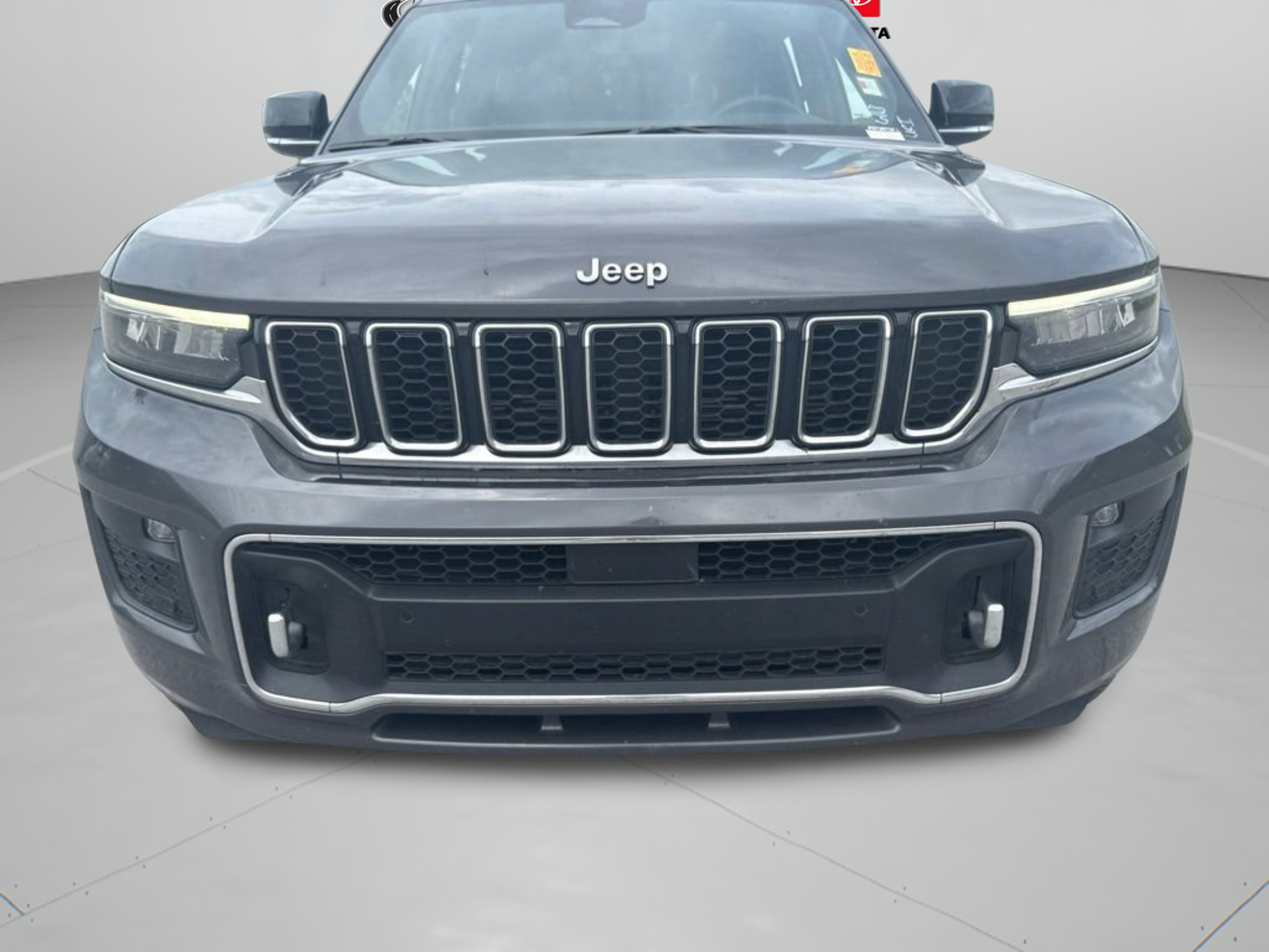 Used 2023 Jeep Grand Cherokee L Overland w/ Trailer Tow Group (B) RWD image 34