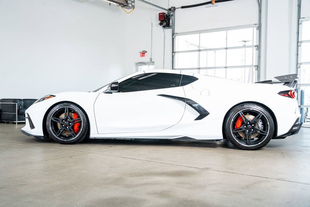 Used 2022 Chevrolet Corvette Stingray Coupe w/ Z51 Performance Package image 8