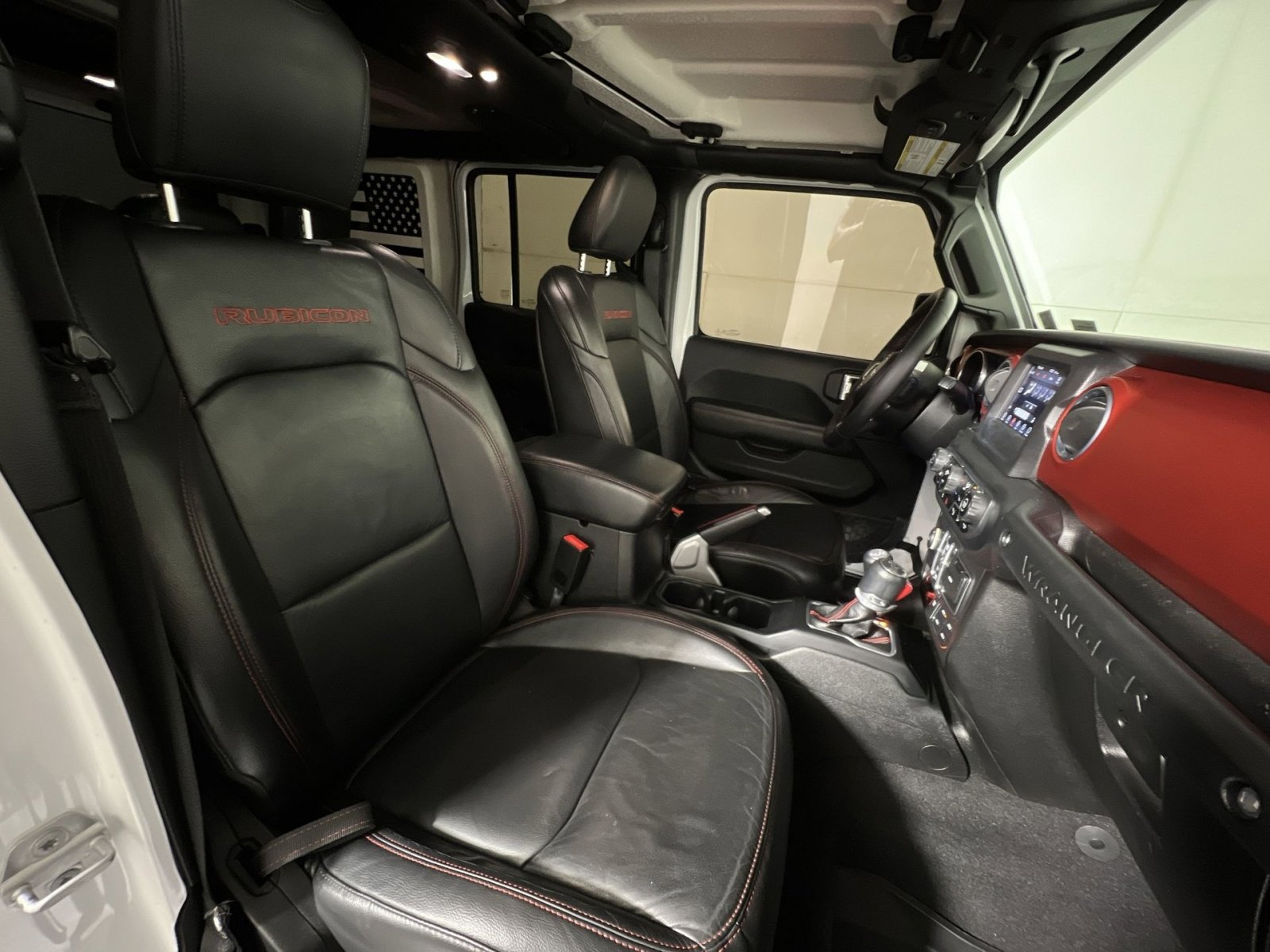 Used 2018 Jeep Wrangler Unlimited Rubicon AWD/4WD image 25