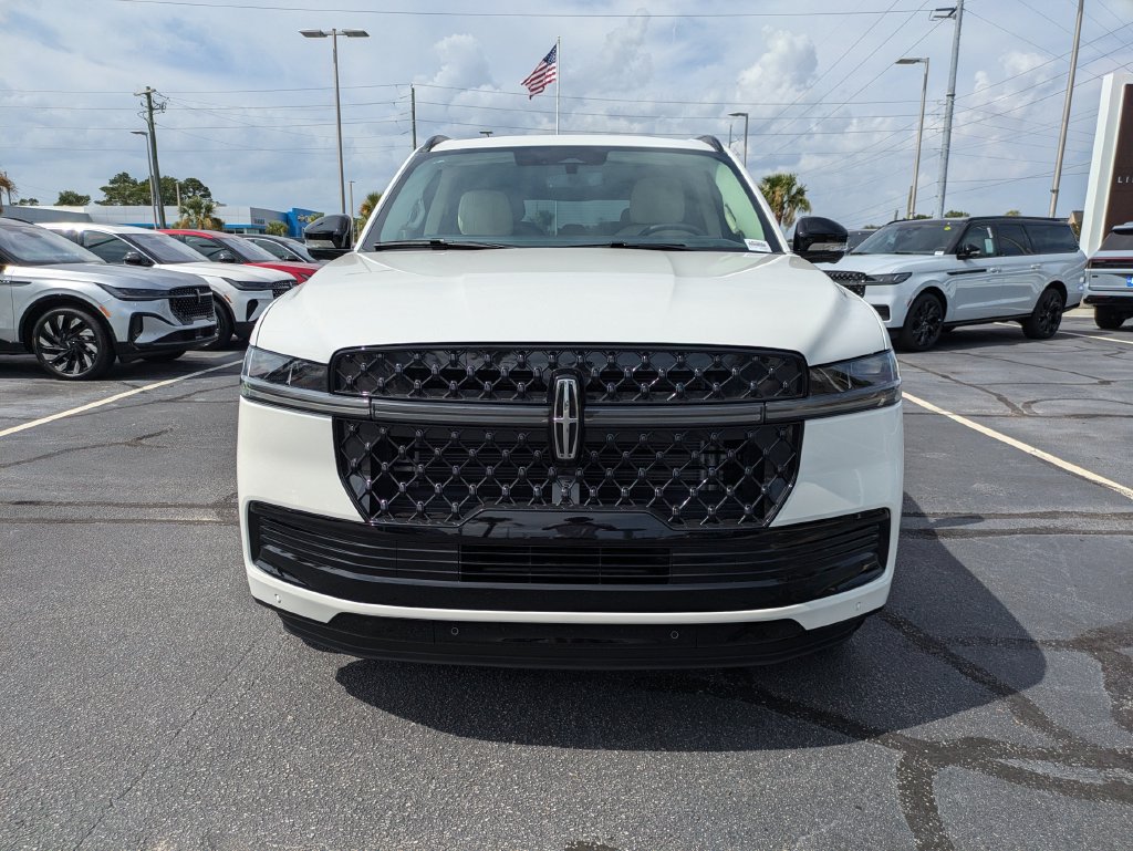 New 2027 Lincoln Navigator L Reserve w/ Jet Appearance Package AWD/4WD image 9