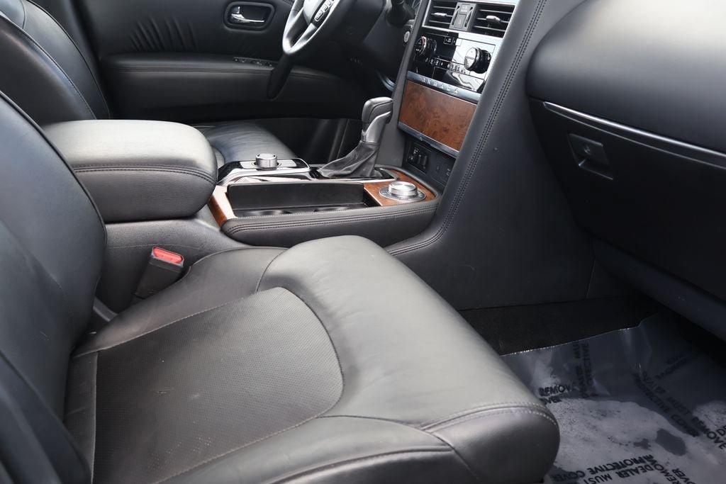 Used 2024 Nissan Armada SL w/ Captain's Chairs Package AWD/4WD image 12