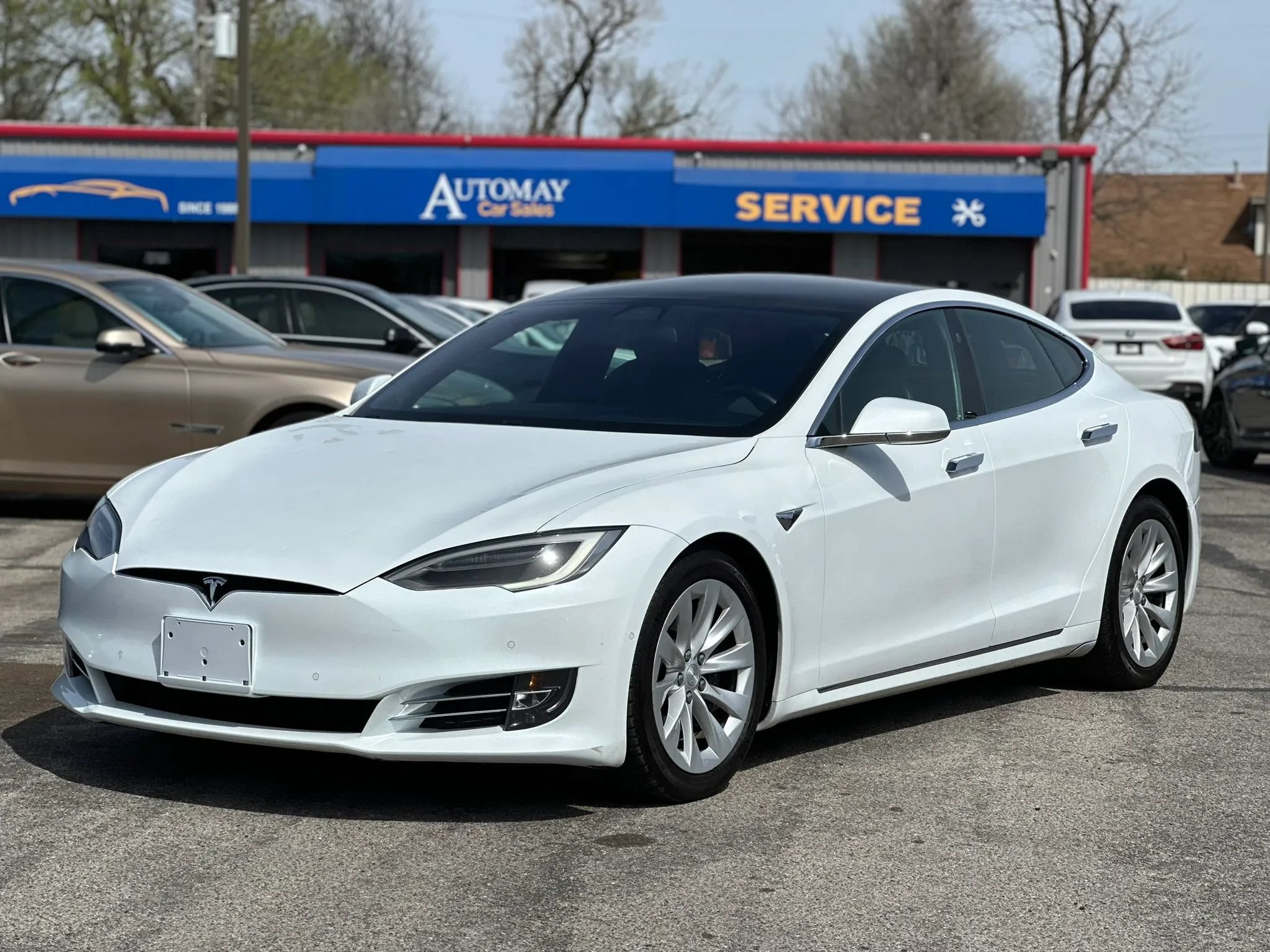 Used 2017 Tesla Model S 75D AWD/4WD image 2