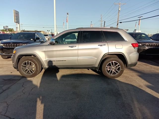 Used 2019 Jeep Grand Cherokee Limited RWD image 2
