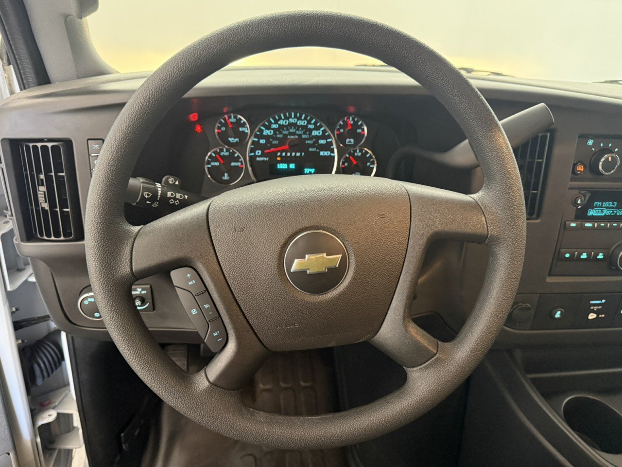 Used 2025 Chevrolet Express 2500 w/ Driver Convenience Package RWD image 21
