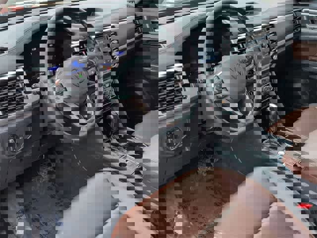 Used 2022 Volkswagen Atlas SE w/ Panoramic Sunroof Package image 10