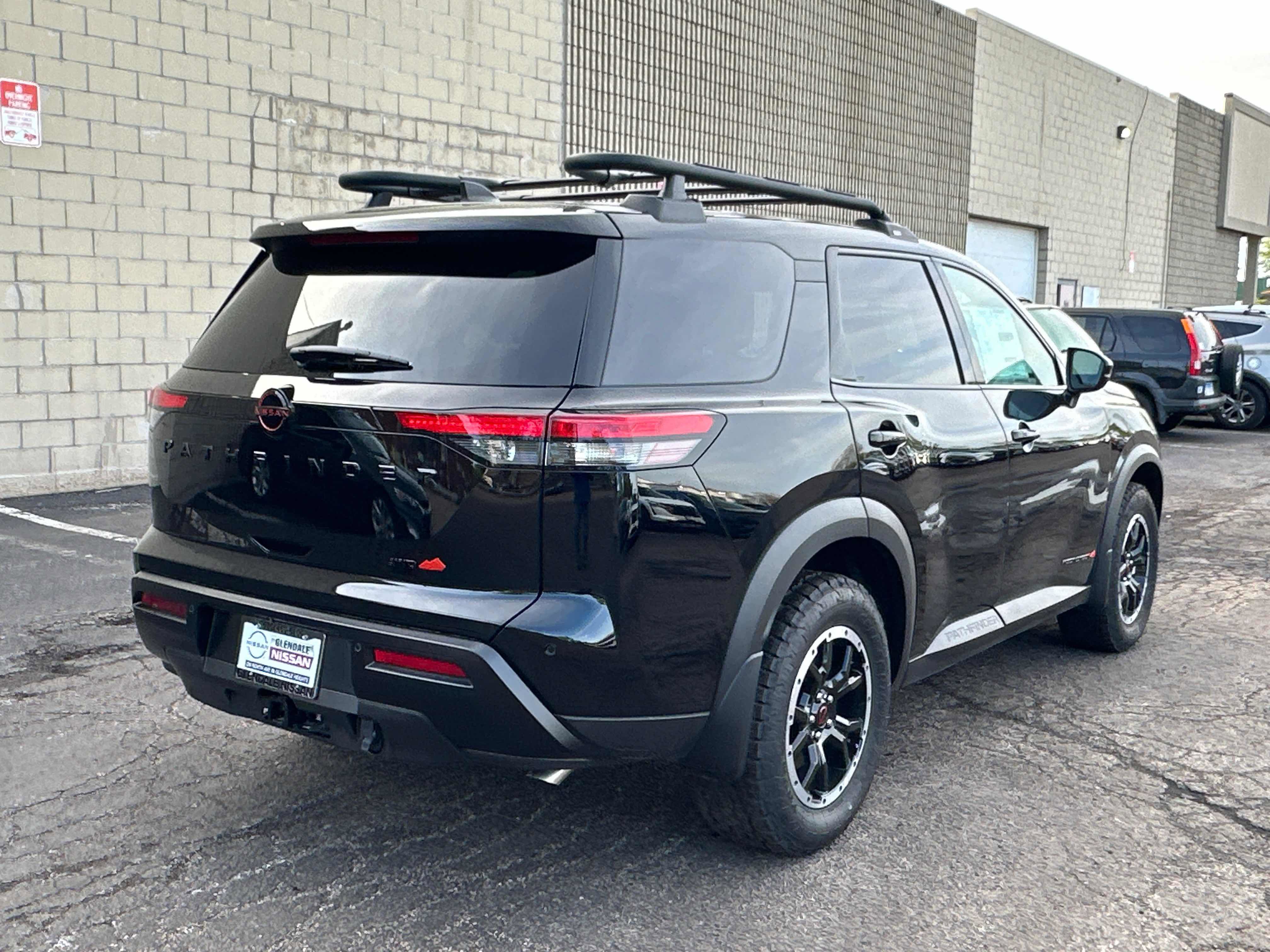 New 2026 Nissan Pathfinder Rock Creek w/ Rock Creek Premium Package AWD/4WD image 4