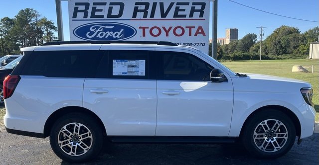 New 2025 Ford Expedition Active image 1