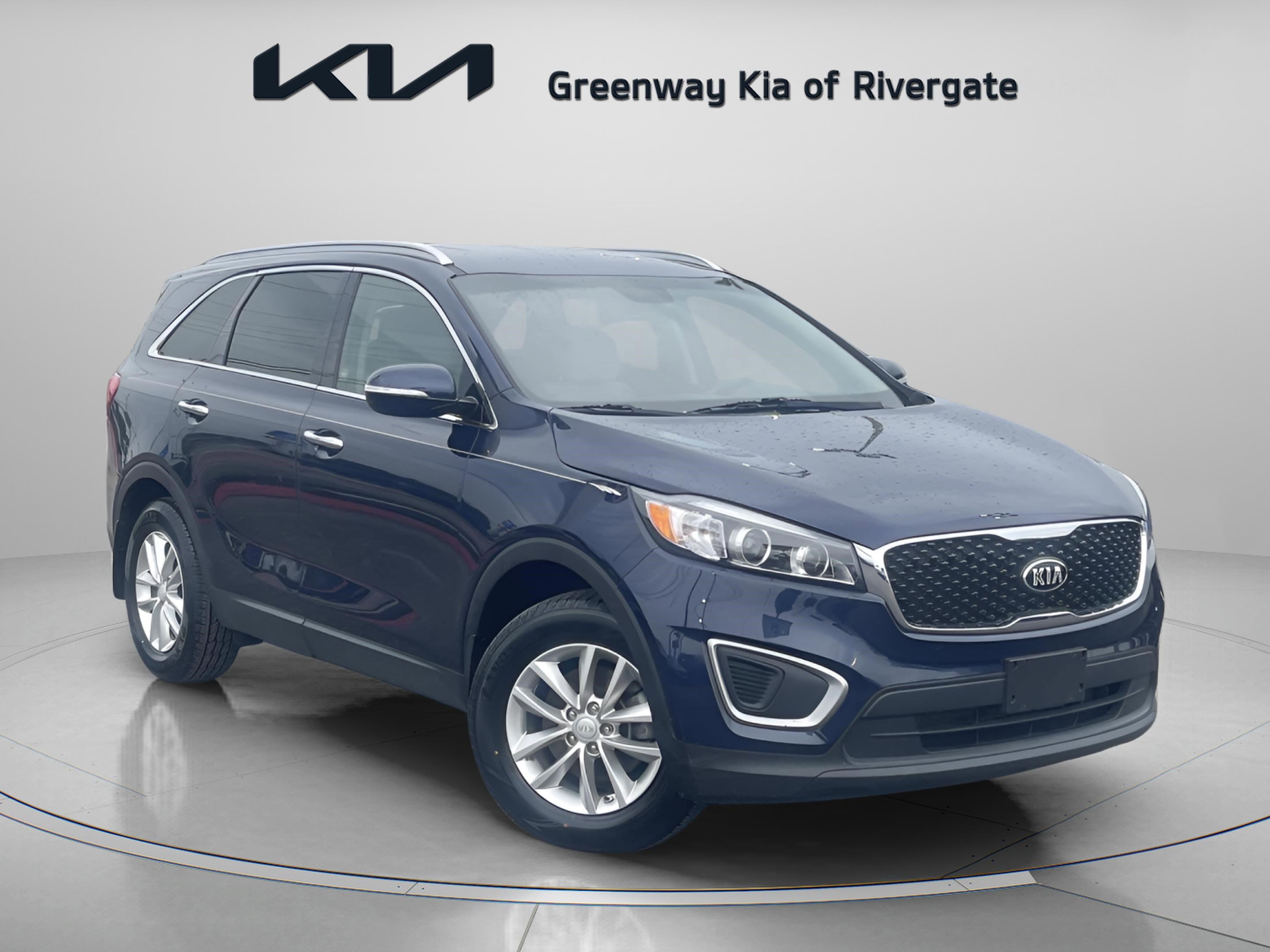 Used 2017 Kia Sorento FWD image 1