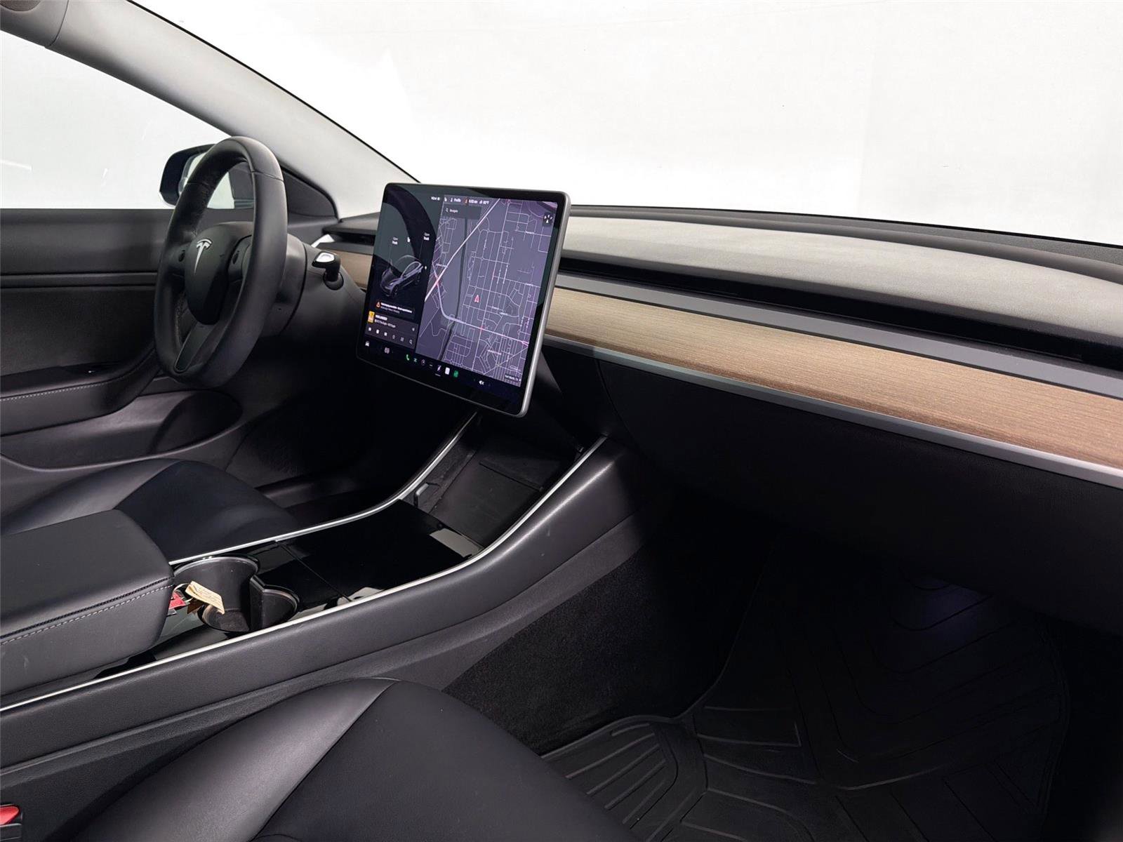 Used 2018 Tesla Model 3 Long Range RWD image 28