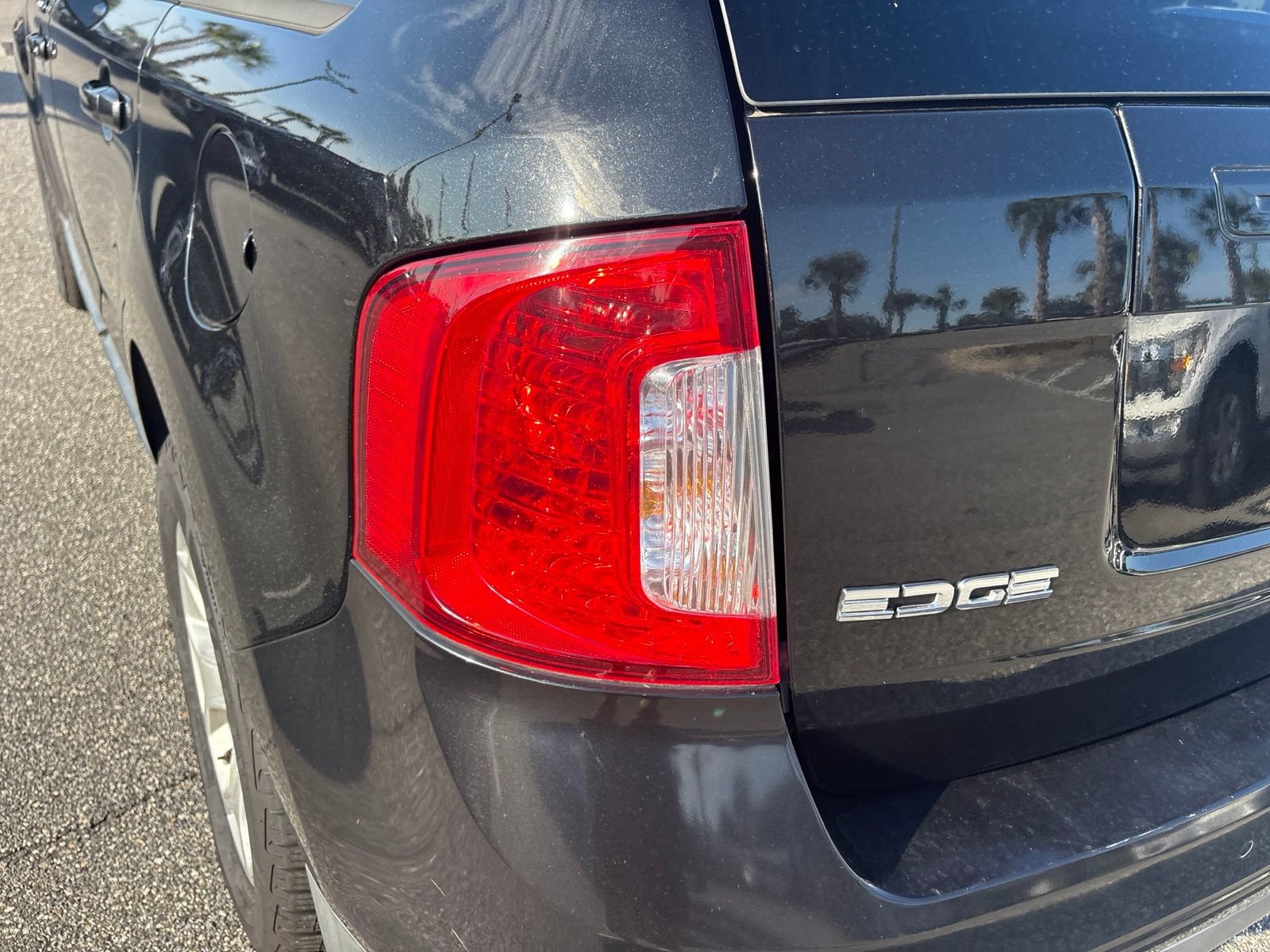 Used 2014 Ford Edge SEL FWD image 11