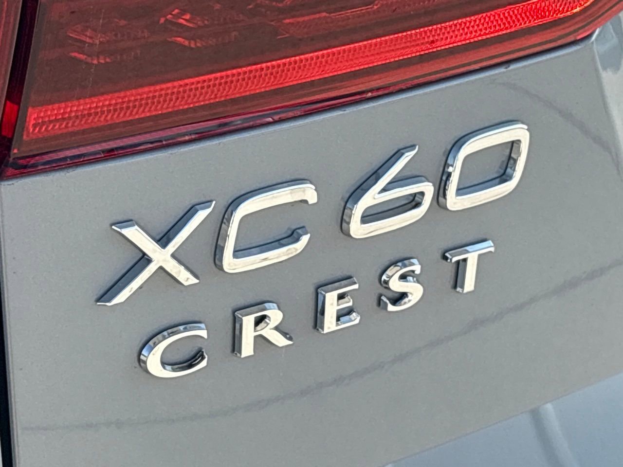 New 2026 Volvo XC60 B5 Plus w/ Protection Package Premier image 8