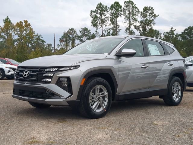 New 2025 Hyundai Tucson SE image 2