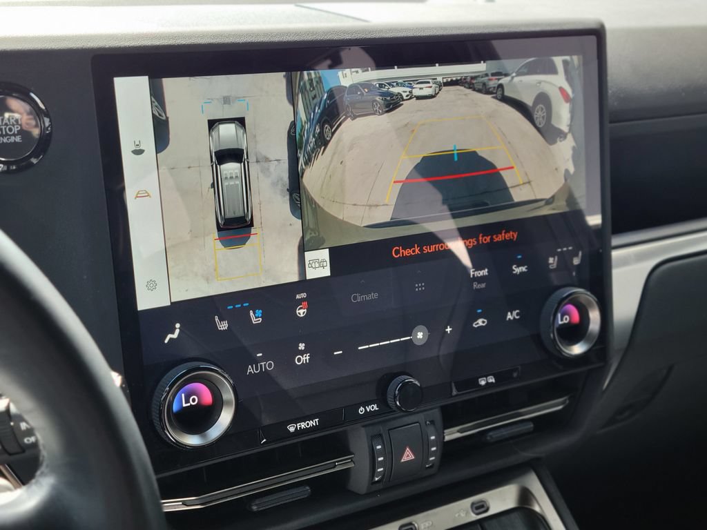 Used 2024 Lexus GX 550 w/ Accessory Package (31) AWD/4WD image 29
