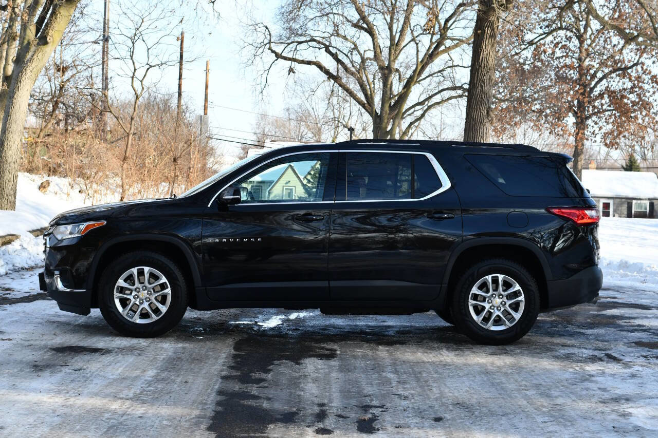 Used 2019 Chevrolet Traverse LT w/ LPO, Floor Liner Package image 6