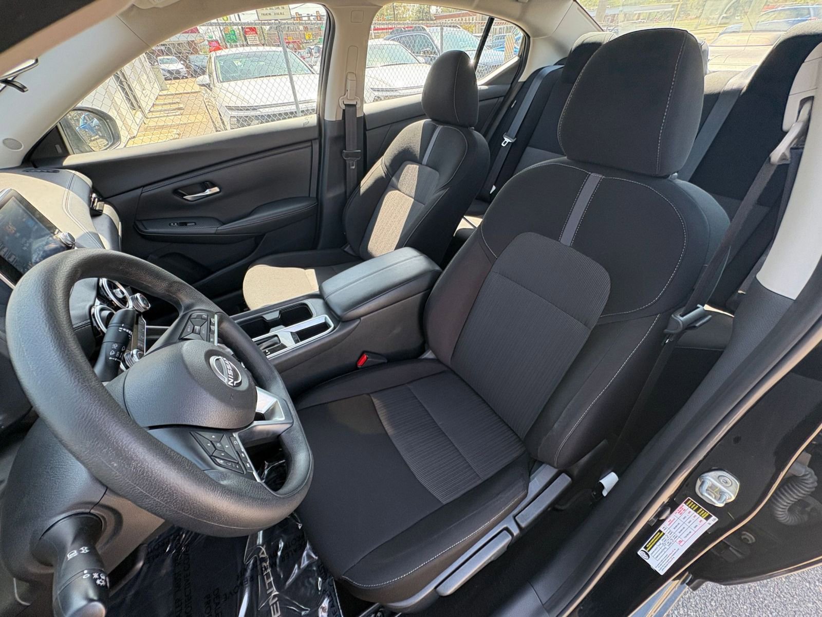 Used 2025 Nissan Sentra SV FWD image 34