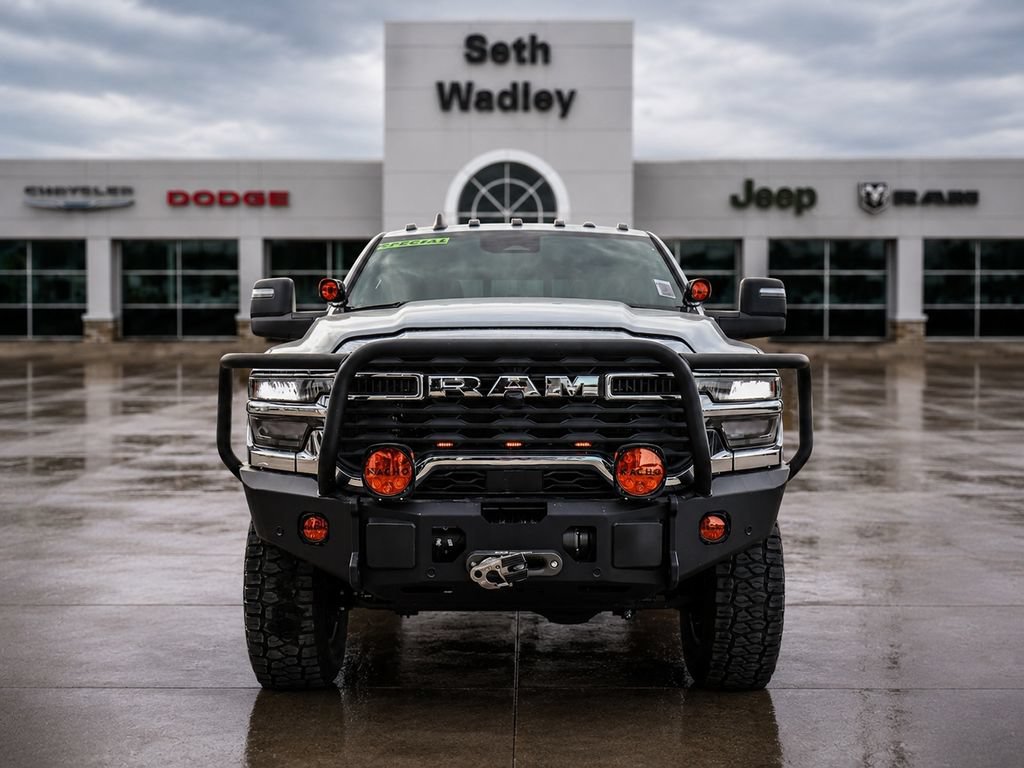 Used 2025 RAM 2500 Tradesman AWD/4WD image 2