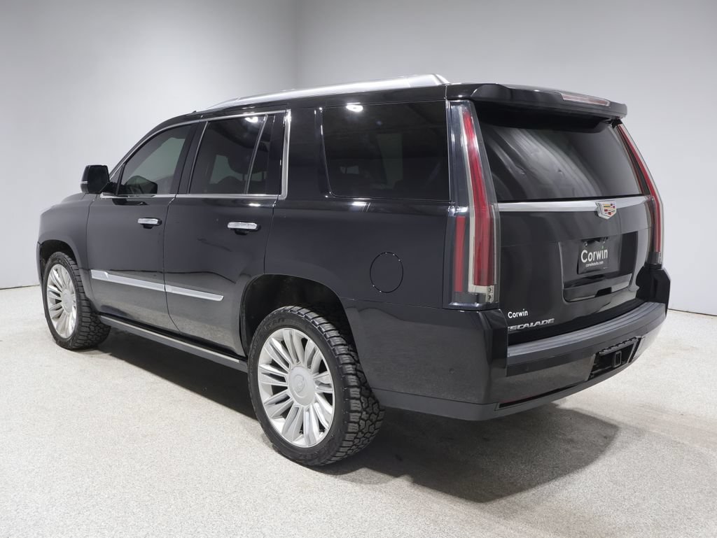 Used 2020 Cadillac Escalade Platinum AWD/4WD image 4