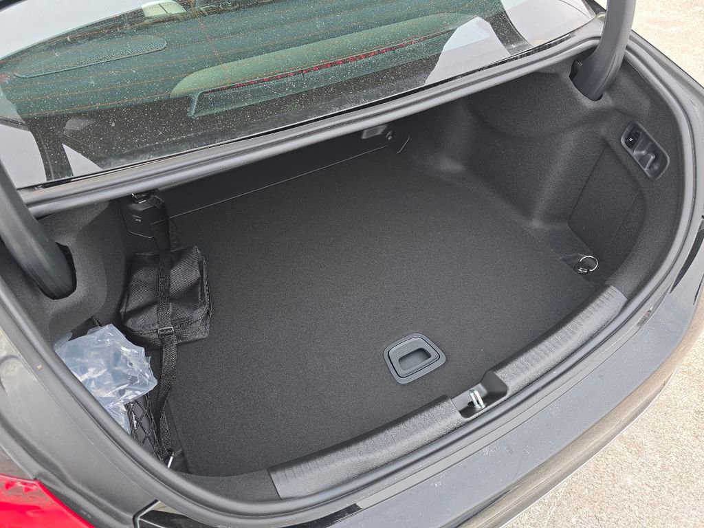 New 2026 Mercedes-Benz C 300 4MATIC Sedan image 19