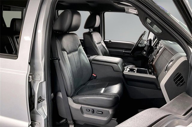 Used 2011 Ford F250 Lariat w/ Snow Plow Prep Pkg image 27