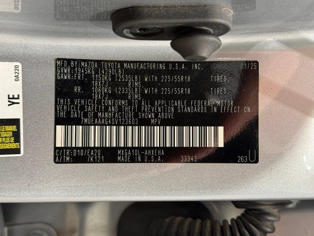 Certified 2025 Toyota Corolla Cross XLE FWD image 30