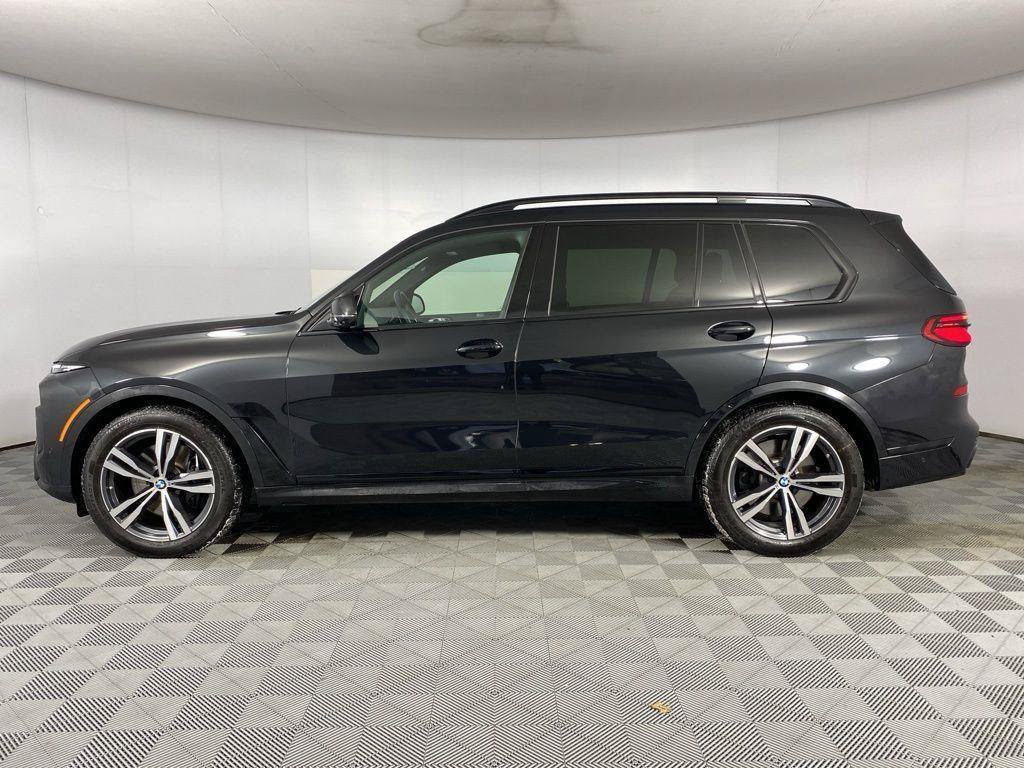 Used 2025 BMW X7 M60i w/ Climate Comfort Package AWD/4WD image 8