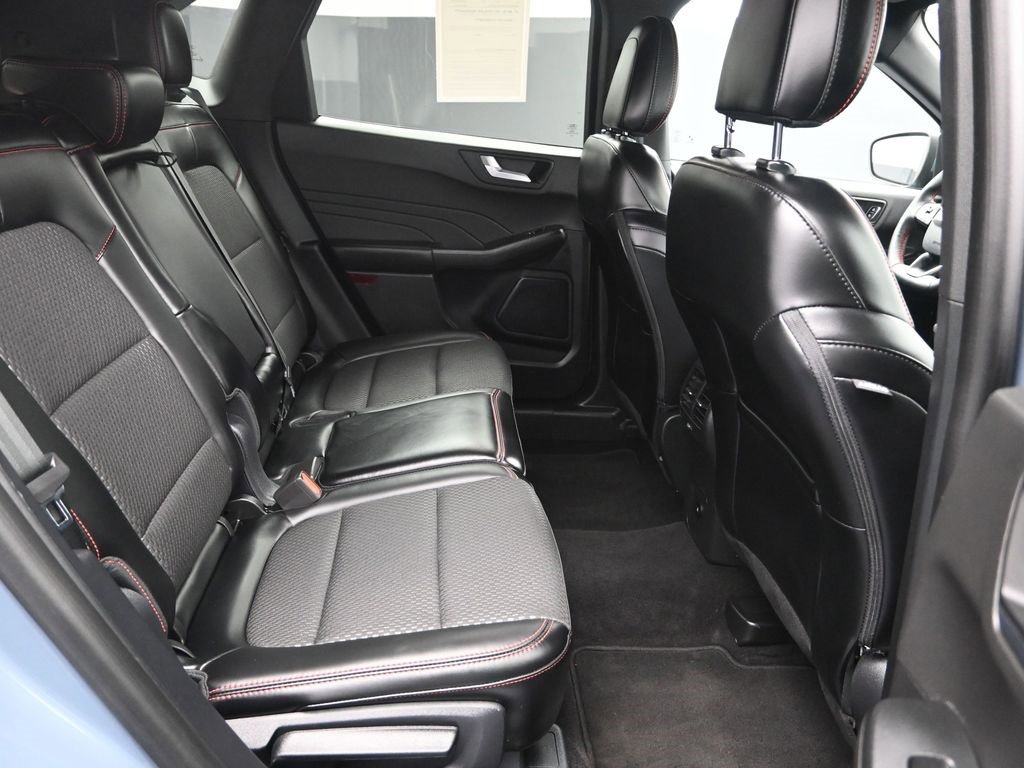 Used 2024 Ford Escape ST-Line Select w/ Class II Trailer Tow Package image 36