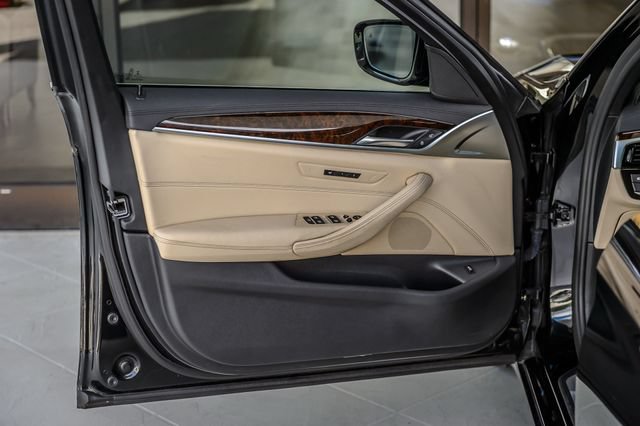 Used 2017 BMW 540i RWD image 49