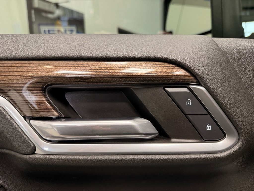 Used 2024 Chevrolet Silverado 2500 LT w/ Midnight Edition image 30