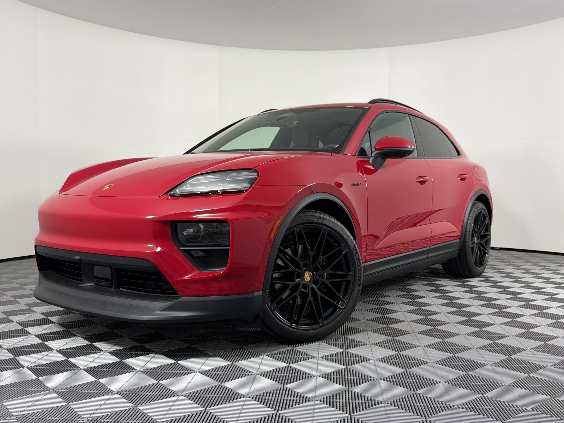 New 2026 Porsche Macan Electric RWD video 1