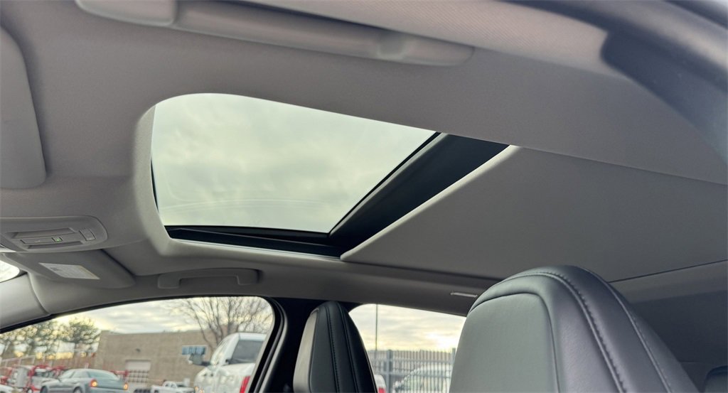 Used 2023 Nissan Ariya AWD image 16