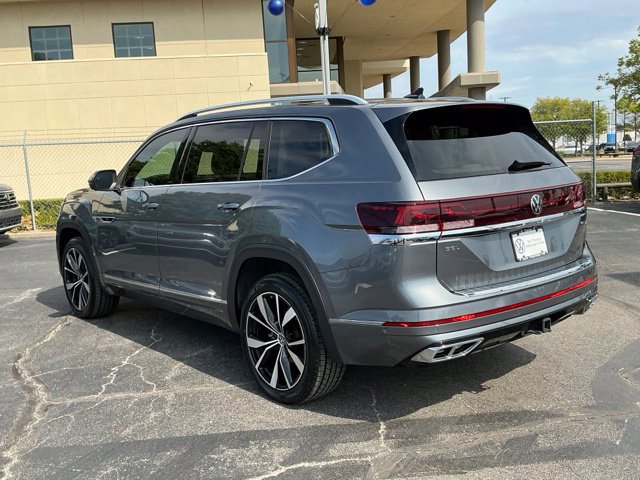 Certified 2024 Volkswagen Atlas SEL Premium R-Line AWD/4WD image 5