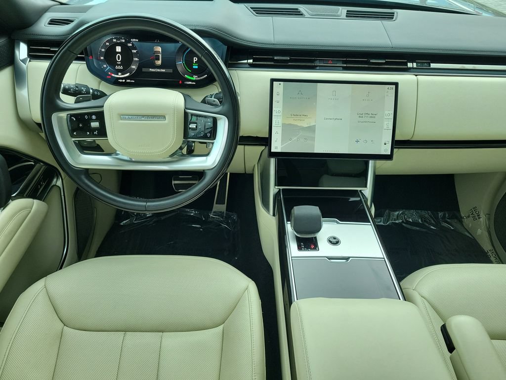 Certified 2025 Land Rover Range Rover Autobiography AWD/4WD image 18