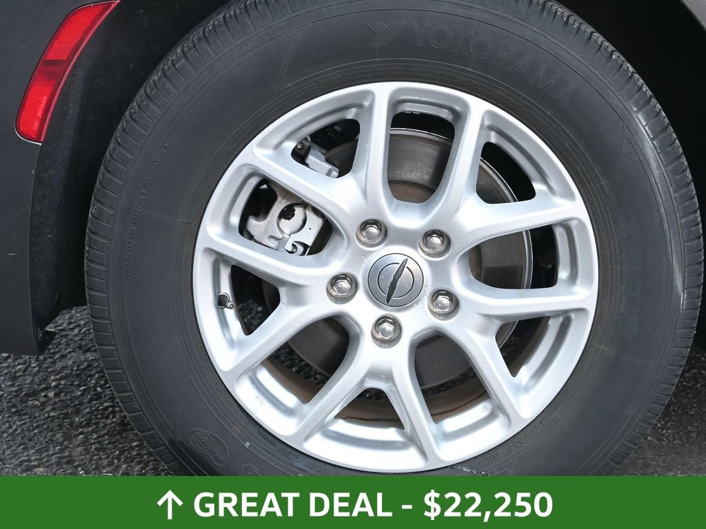 Used 2023 Chrysler Voyager LX FWD image 11