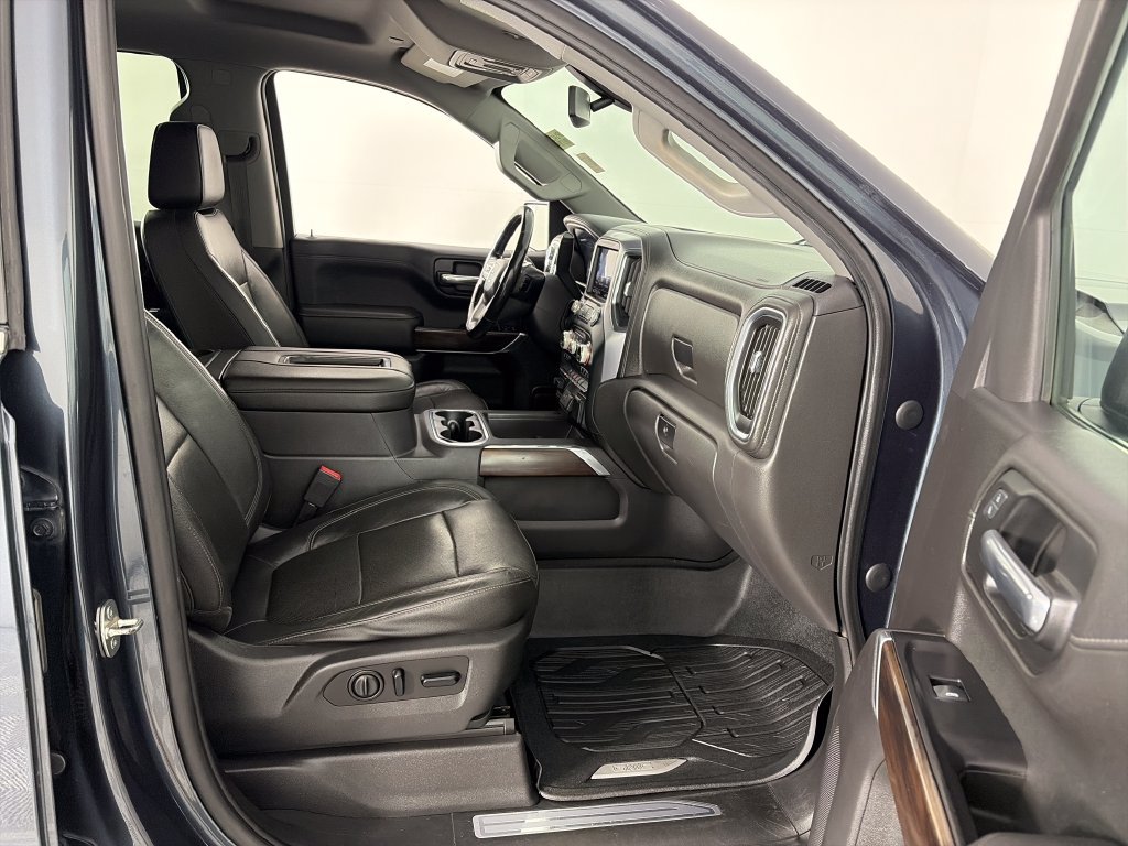 Used 2019 GMC Sierra 1500 SLT w/ SLT Premium Package AWD/4WD image 31