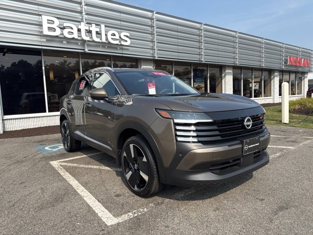 Certified 2025 Nissan Kicks SR