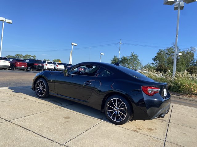 Used 2019 Toyota 86 RWD image 8