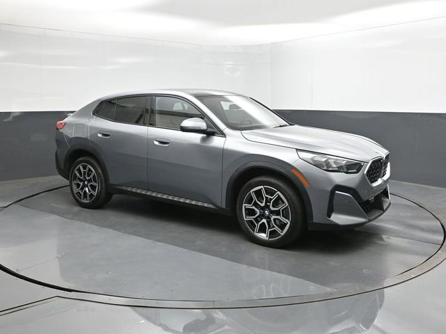 Used 2025 BMW X2 xDrive28i image 17