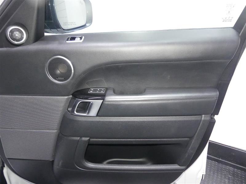 Used 2019 Land Rover Range Rover Sport HST AWD/4WD image 18