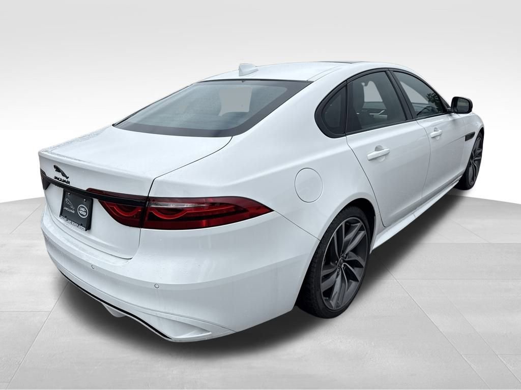 New 2024 Jaguar XF R-Dynamic SE image 7
