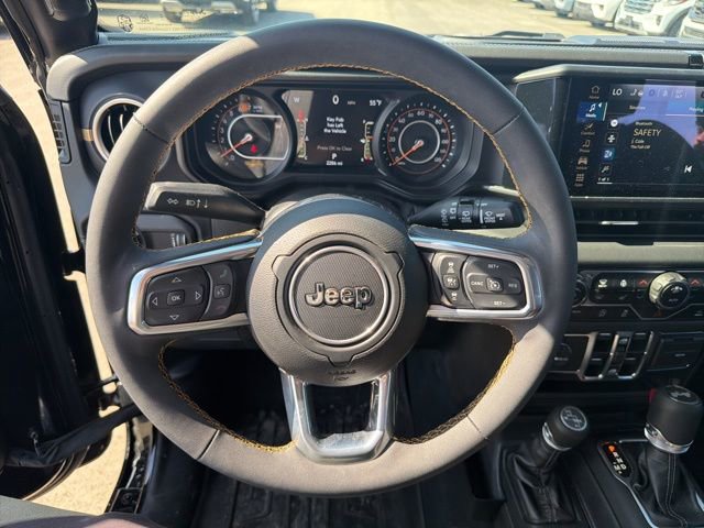 Used 2024 Jeep Wrangler Sahara image 5
